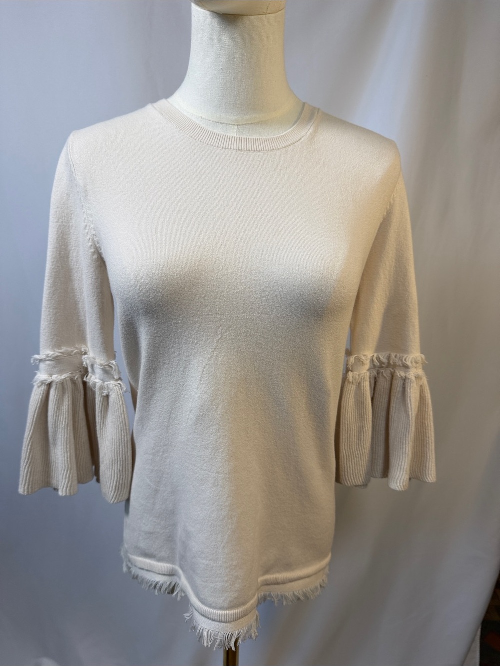 NWOT 525 America Cream Ruffle-Sleeve Short-Sleeve Knit Top